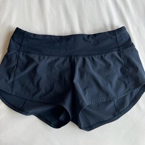 Lululemon 2.5 Speed up shorts